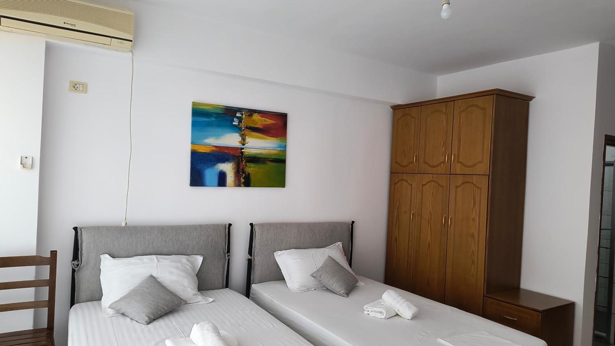 Polyxeni Apartments & Rooms Qeparo Extérieur photo