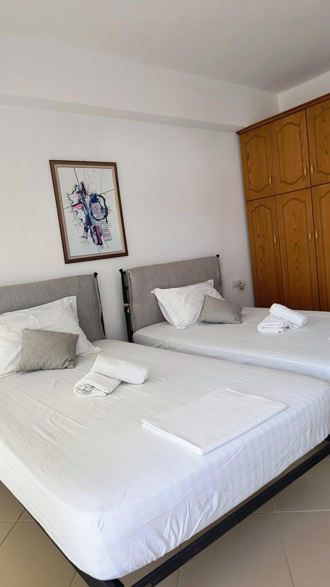 Polyxeni Apartments & Rooms Qeparo Extérieur photo