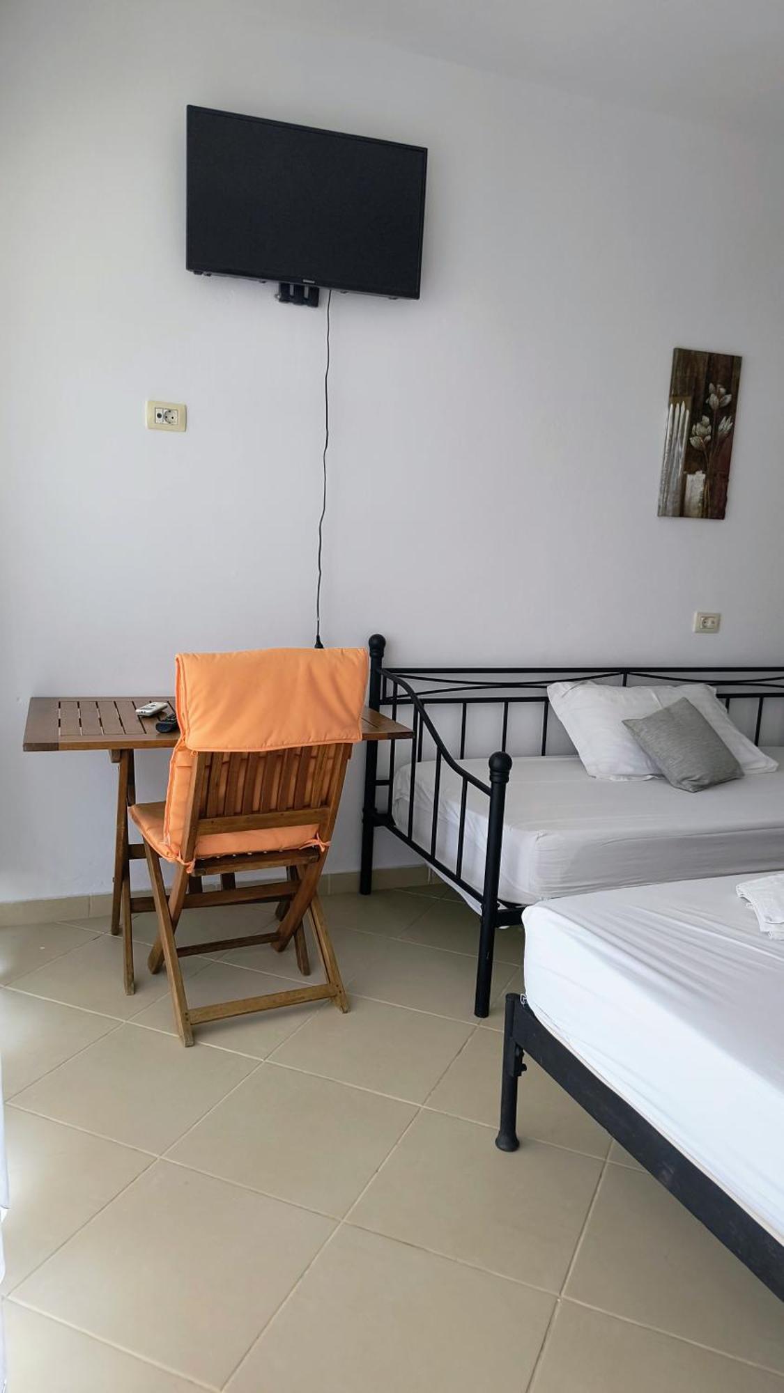 Polyxeni Apartments & Rooms Qeparo Extérieur photo