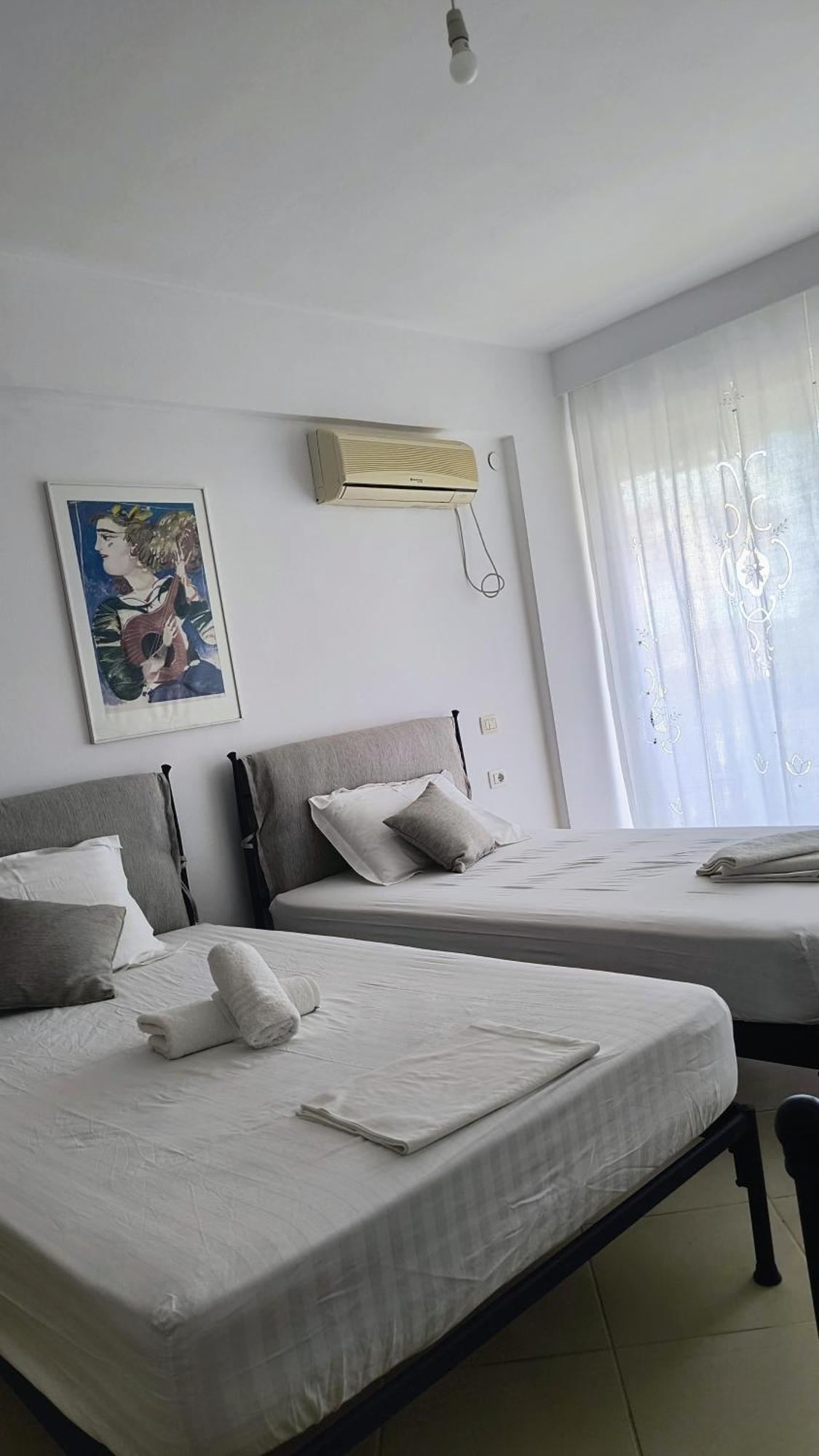 Polyxeni Apartments & Rooms Qeparo Extérieur photo