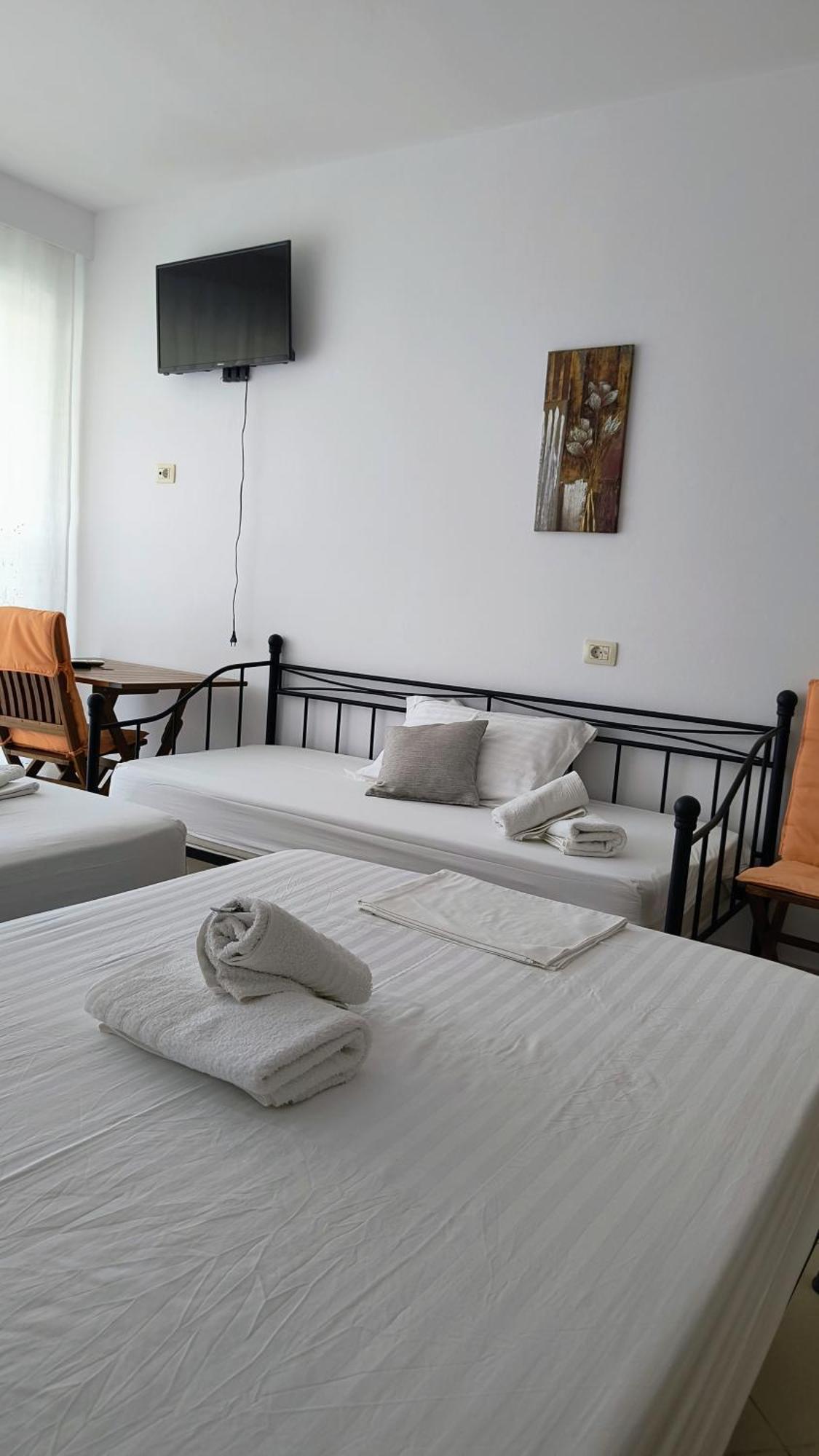 Polyxeni Apartments & Rooms Qeparo Extérieur photo