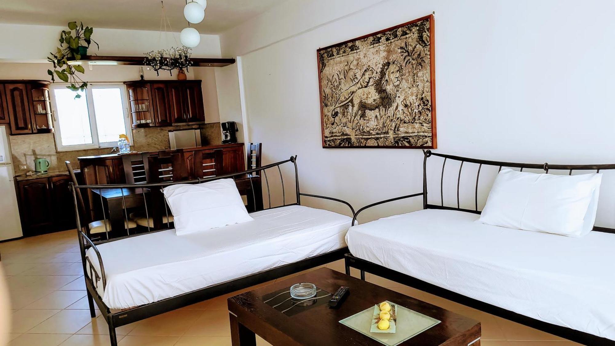 Polyxeni Apartments & Rooms Qeparo Extérieur photo