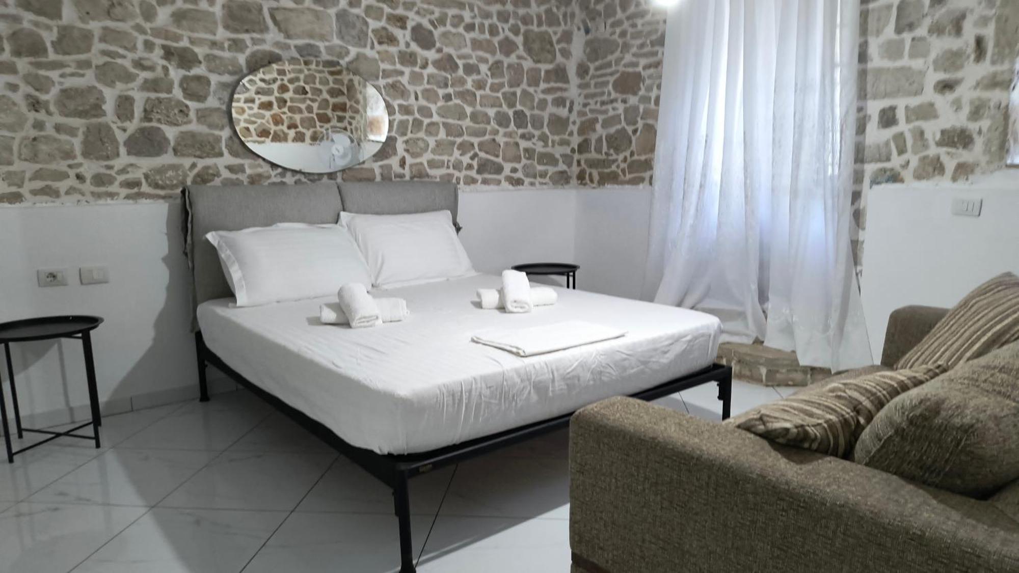 Polyxeni Apartments & Rooms Qeparo Extérieur photo
