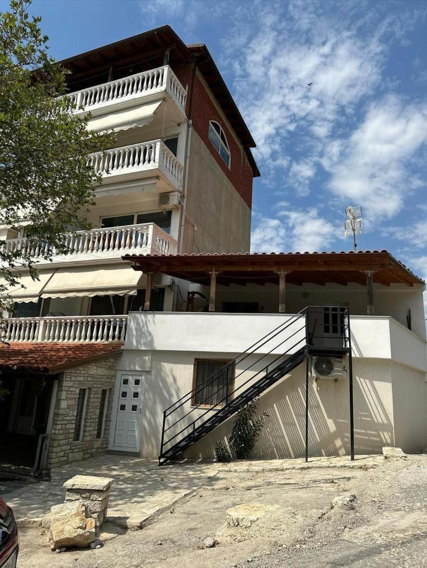 Polyxeni Apartments & Rooms Qeparo Extérieur photo